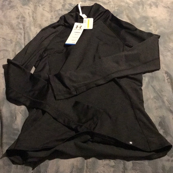 Under Armour Tops - Under Armour black cold gear